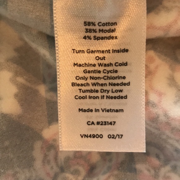 Lovely navy print skirt - Picture 9 of 11